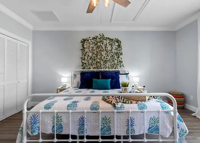 Suite Flamingo Pointe With Shared Pool