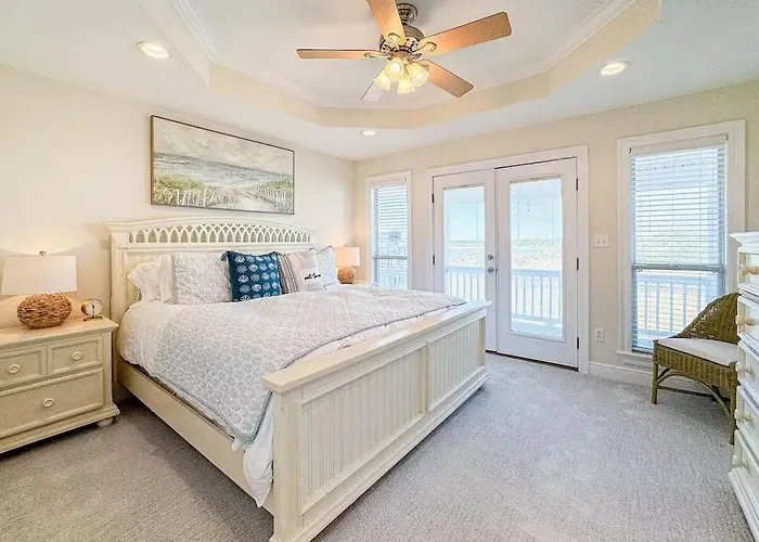 Waterfront Escape At Jourdan River - Dock Haus